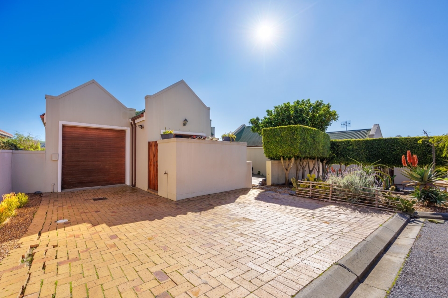 2 Bedroom Property for Sale in D